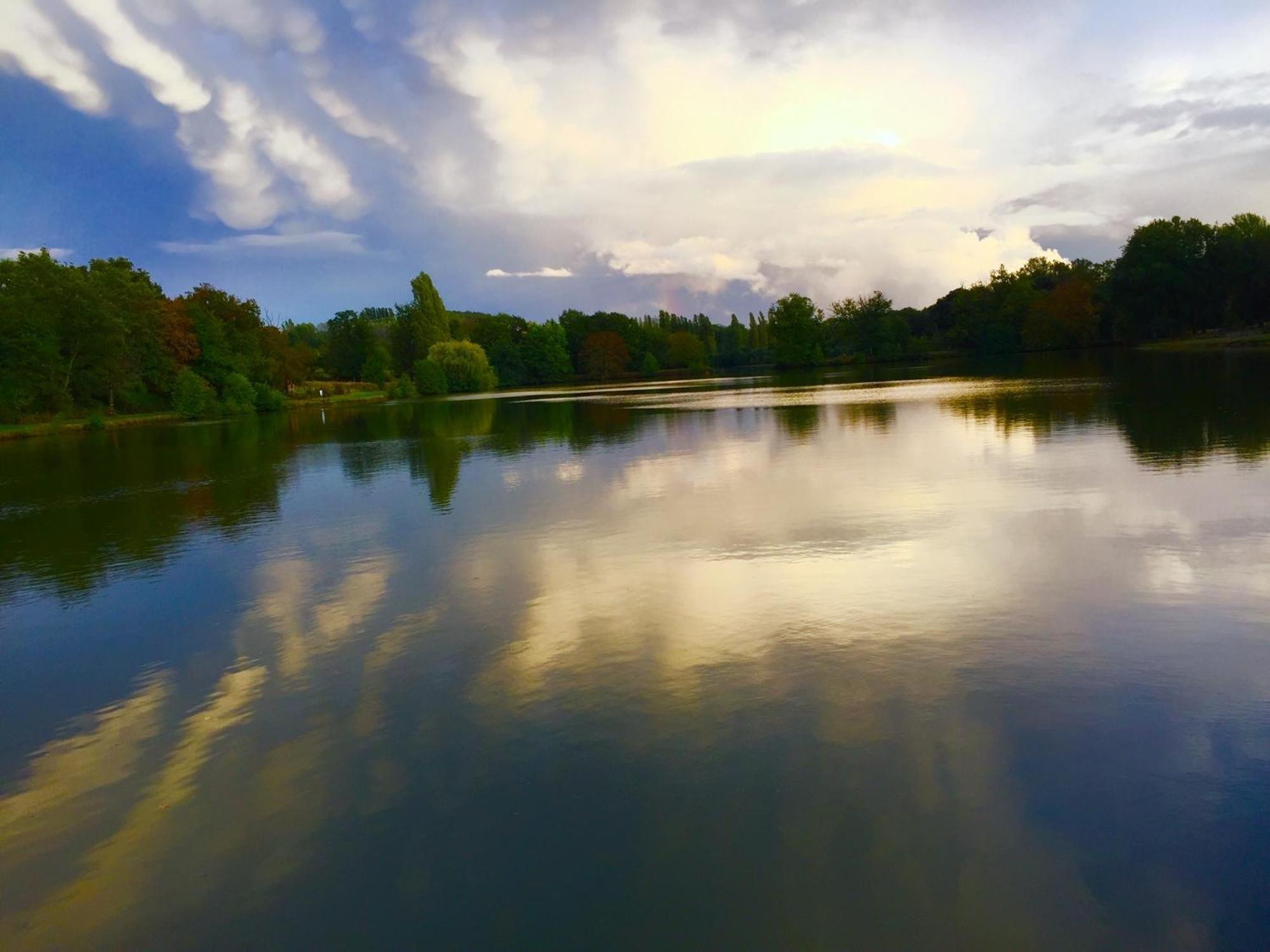 Nature Et Bord D'Etang A Jars Экстерьер фото